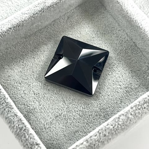 Kare Şekilli 22mm Dikilebilir Jet Black Cam Taş - Siyah Dikme Taş